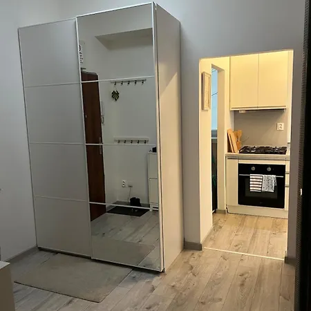 1-bedroom In The Center Of * براتسيلافا